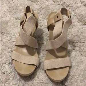 BCBG GENERATION WEDGES